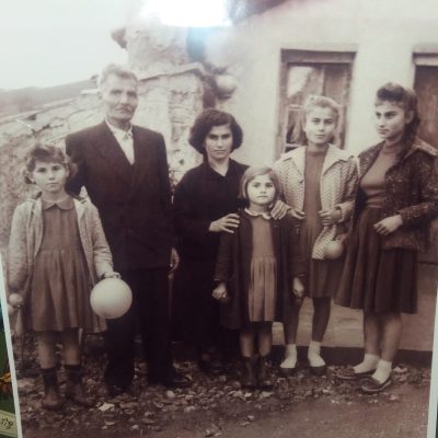 η οικογένειά μου στην γενέτειρά μας Νέα Κερασούντα Πρεβέζης η οικογένειά μου στην γενέτειρά μας Νέα Κερασούντα Πρεβέζης